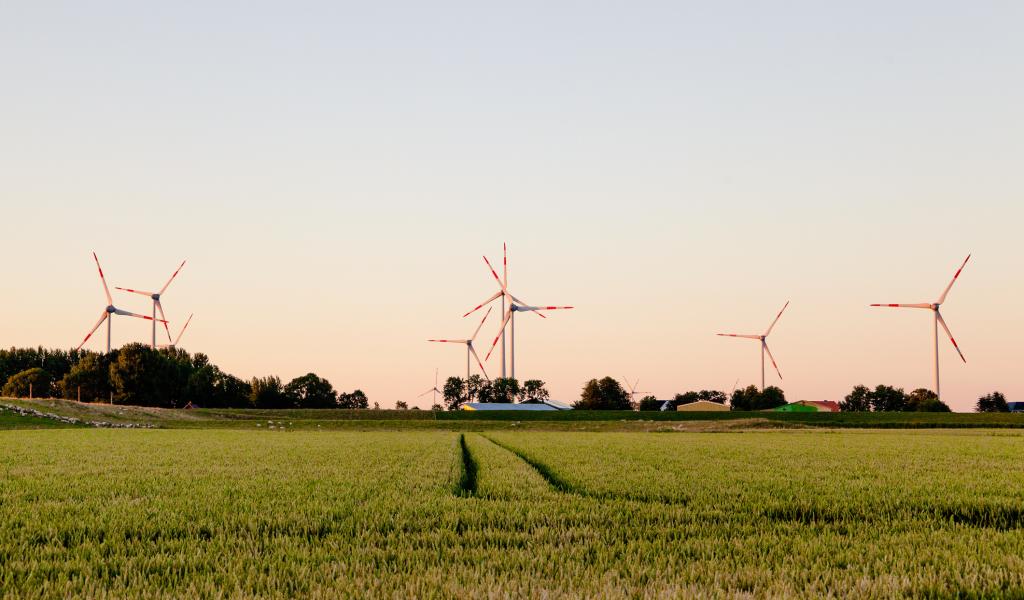 Verlaging van drempels voor ontwikkeling van windmolens op land